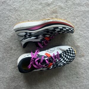 Saucony Size 7 Women’s Sneaker